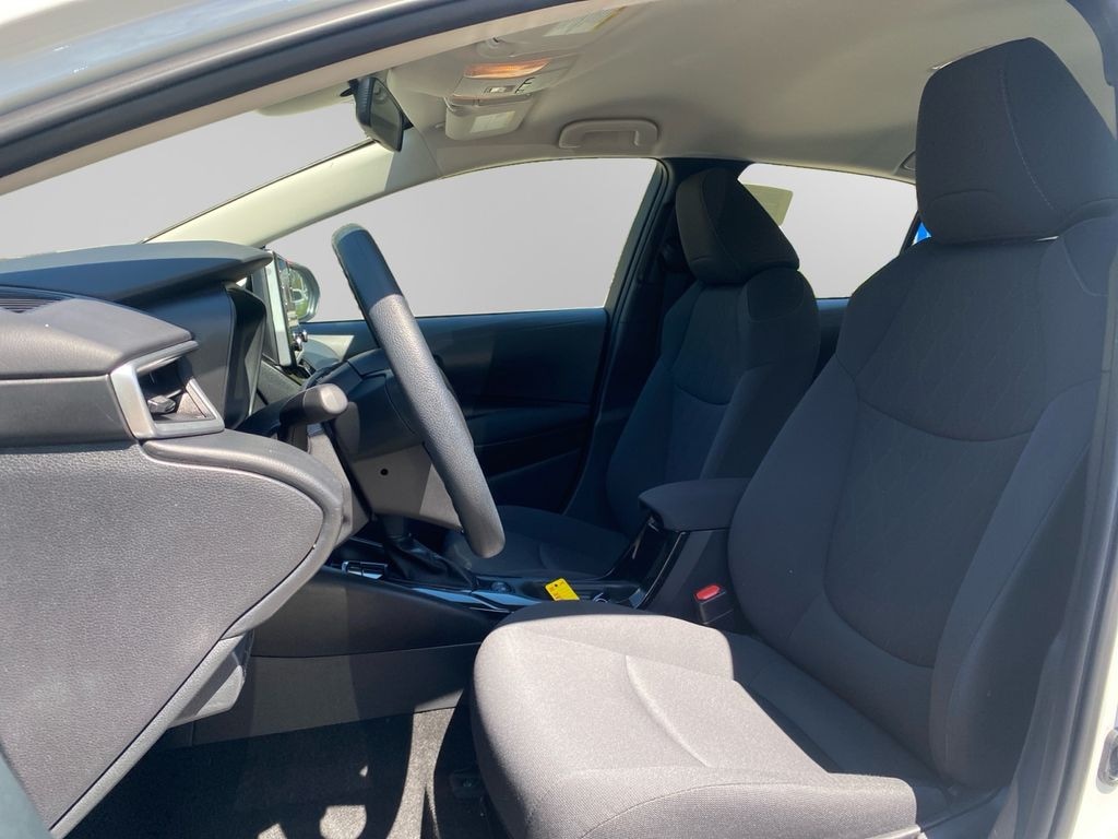 Used 2021 Toyota Corolla LE Sedan