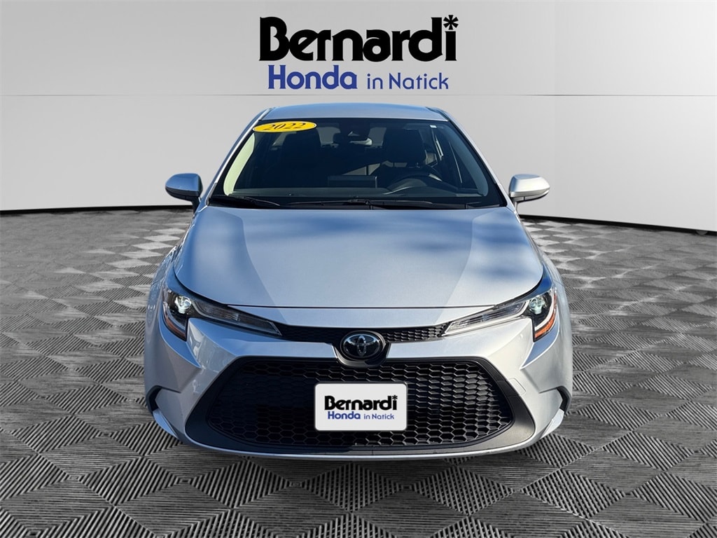 2022 Toyota Corolla LE's photo