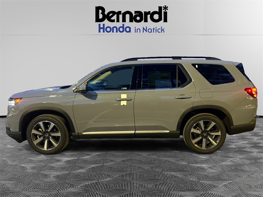 New 2025 Honda Pilot Touring SUV
