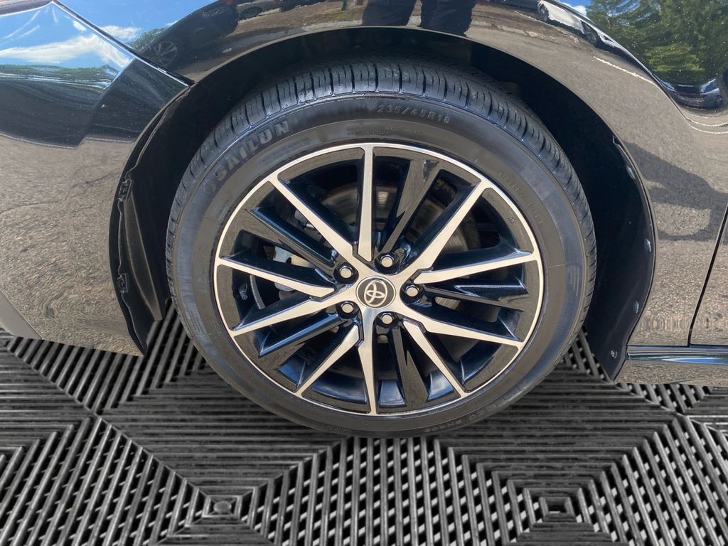 Used 2021 Toyota Camry SE Sedan