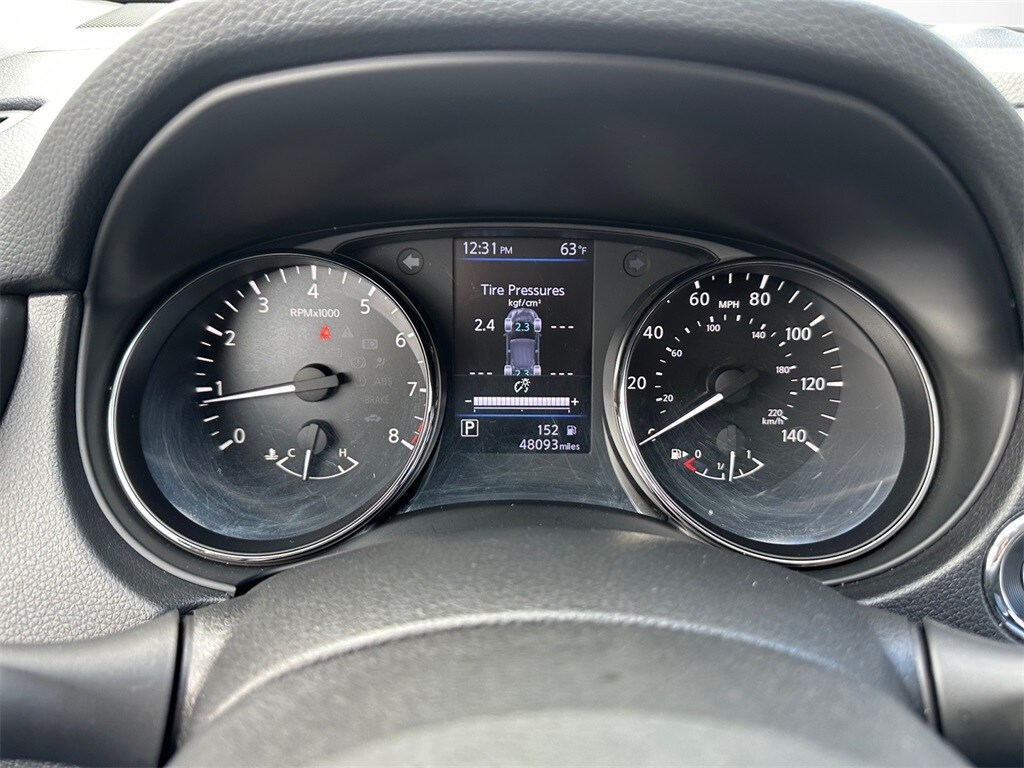 2019 Nissan Rogue Sport SV photo 2