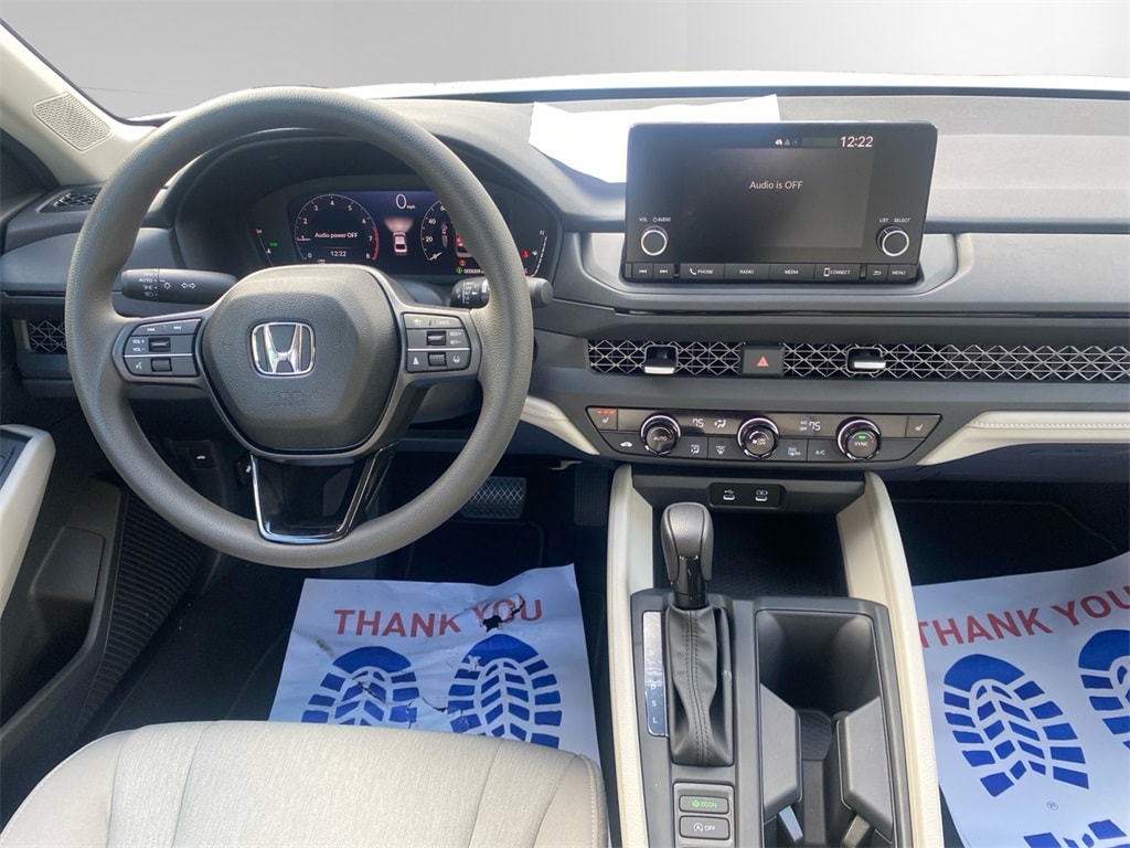 2025 Honda Accord SE - Photo 7