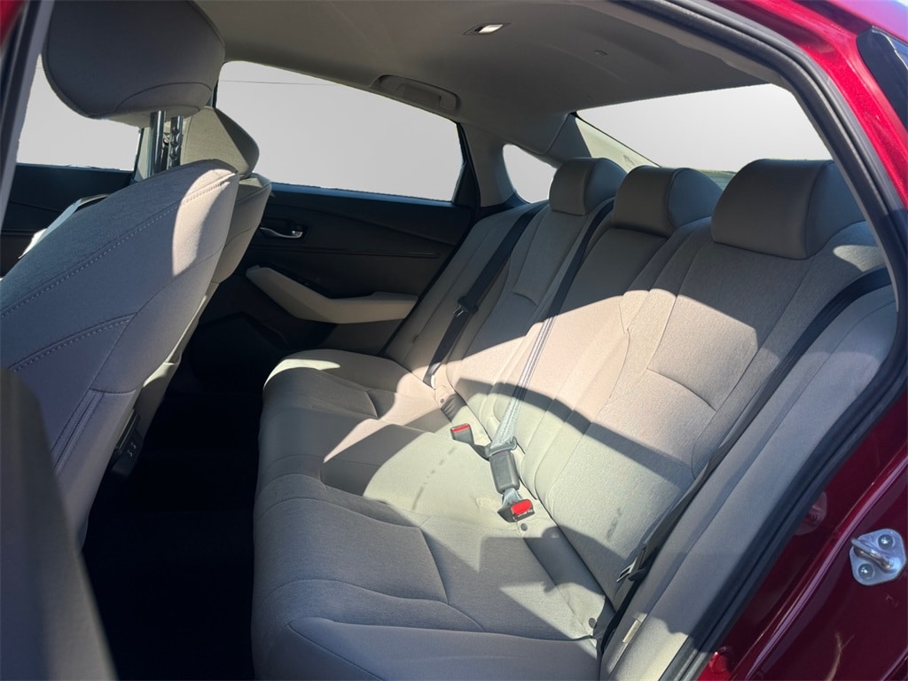 2025 Honda Accord SE - Photo 6