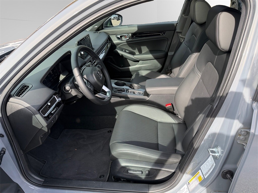 2025 Honda Civic Hybrid Sport photo 3