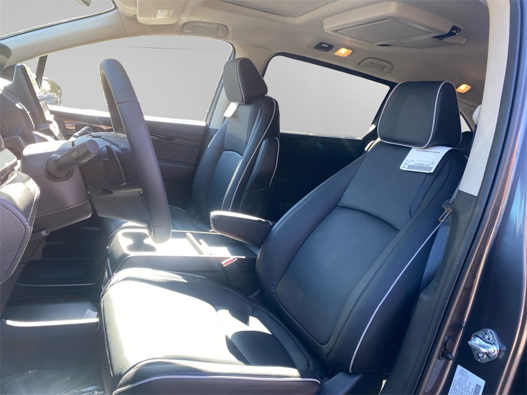 New 2026 Honda Odyssey Touring Van Passenger