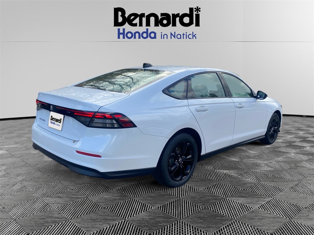 2025 Honda Accord SE - Photo 19