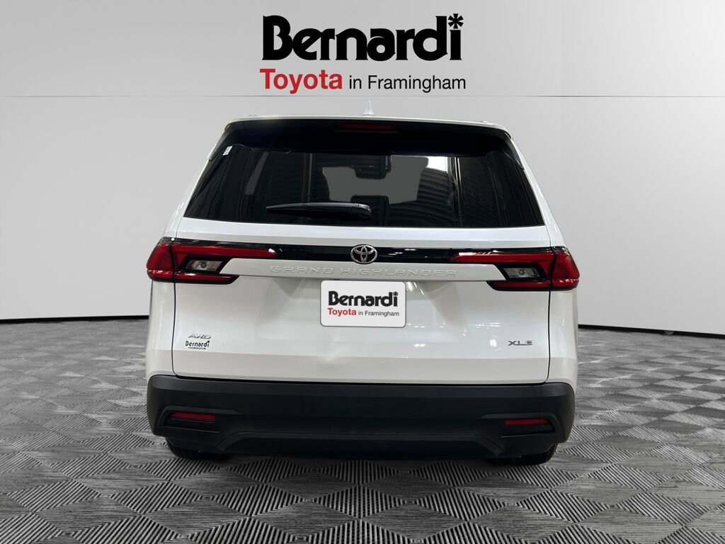Used 2024 Toyota Grand Highlander SUV