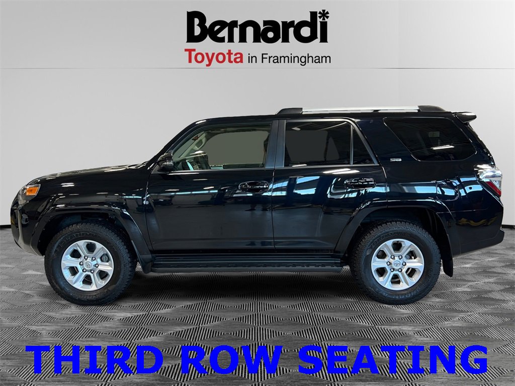 2022 Toyota 4Runner SR5 Premium photo 2