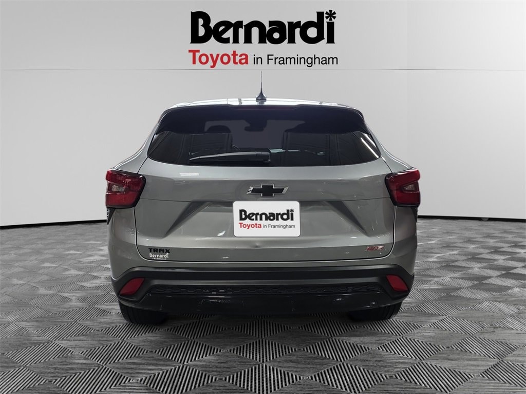 Used 2024 Chevrolet Trax 1RS SUV