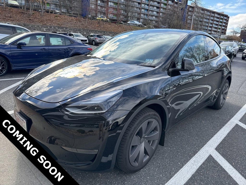 2024 Tesla Model Y Long Range's photo
