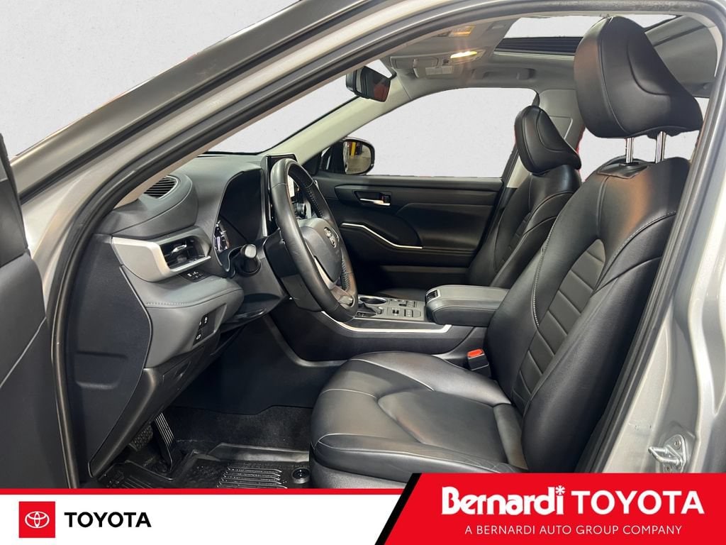 2024 Toyota Highlander XLE - Photo 9