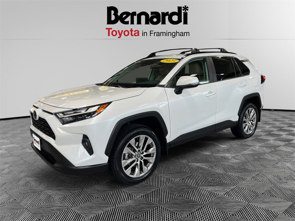 2023 Toyota RAV4 XLE Premium's photo