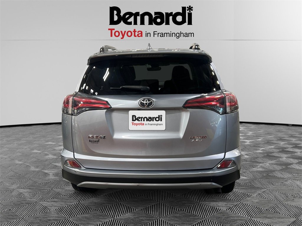2018 Toyota RAV4 Limited photo 4