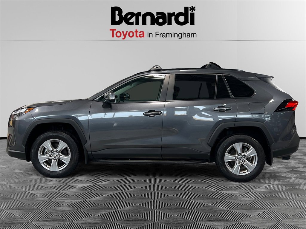 2023 Toyota RAV4 XLE photo 2