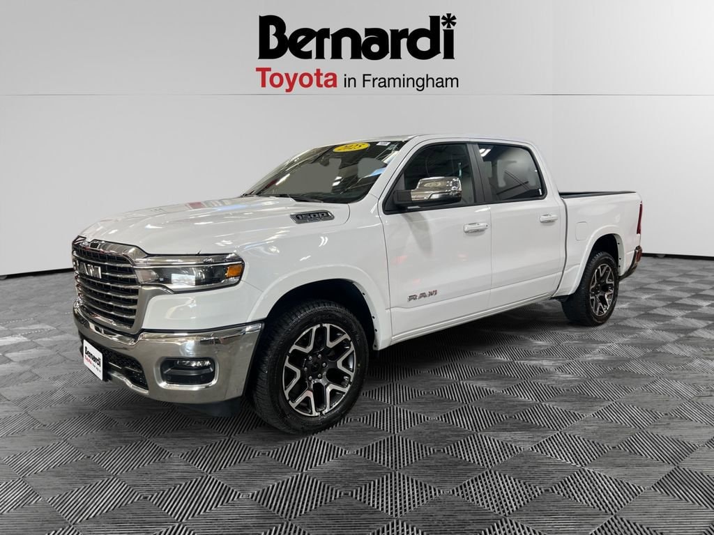 2025 RAM 1500 Laramie 4x4 Crew Cab 5'7's photo