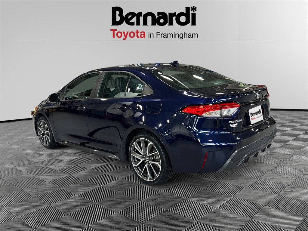2022 Toyota Corolla SE photo 3