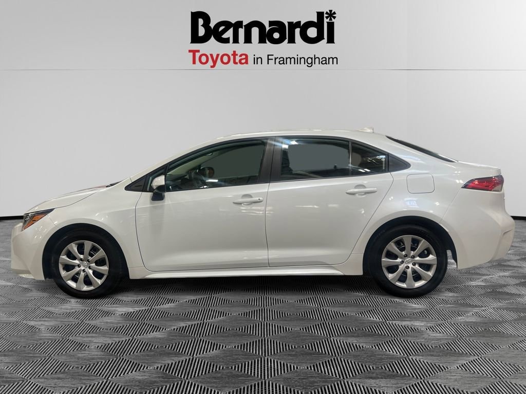 Used 2024 Toyota Corolla LE Sedan