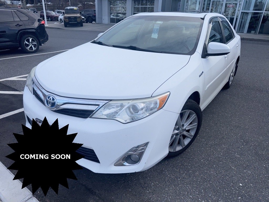 2014 Toyota Camry SE Hybrid