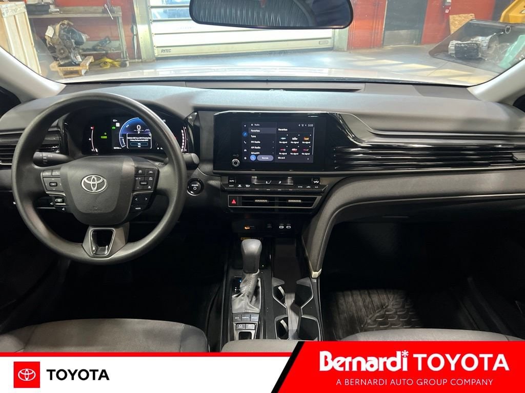 Certified 2025 Toyota Camry SE Sedan