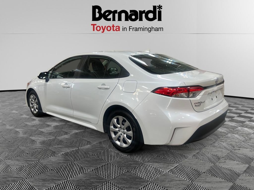 Used 2024 Toyota Corolla LE Sedan