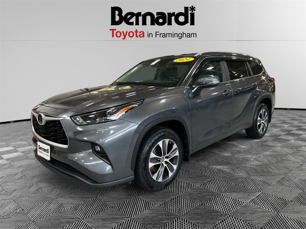 Certified 2024 Toyota Highlander SUV