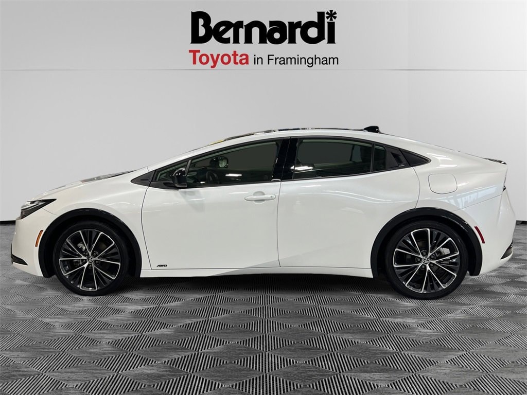 Certified 2024 Toyota Prius XLE Hatchback