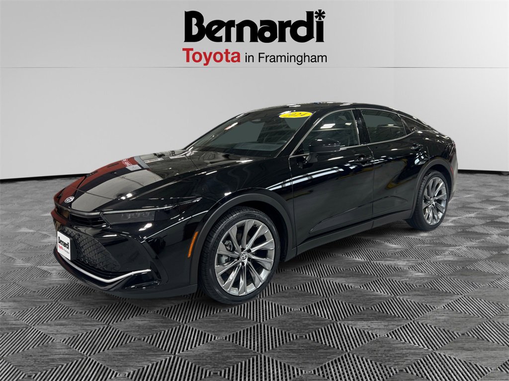 2024 Toyota Crown Limited's photo