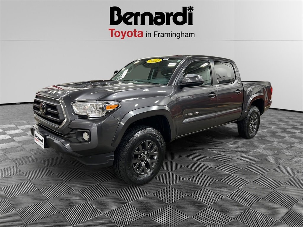2023 Toyota Tacoma SR5's photo