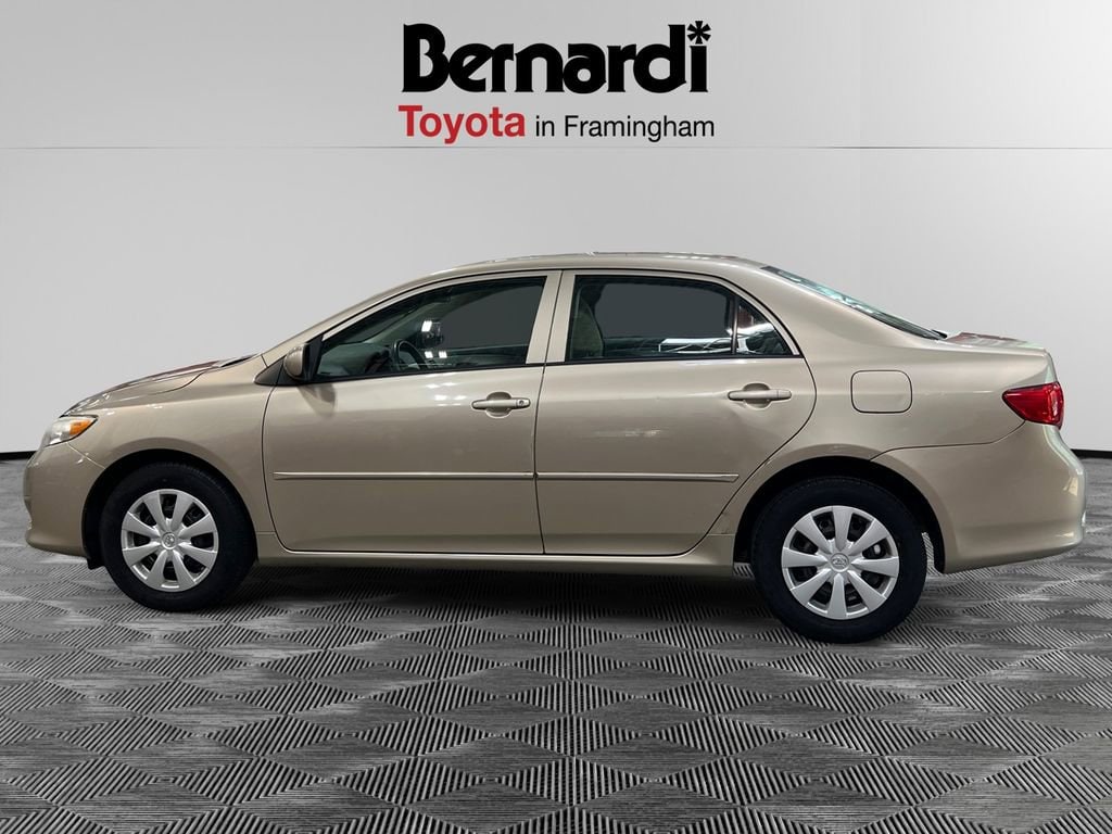 Used 2010 Toyota Corolla LE Sedan