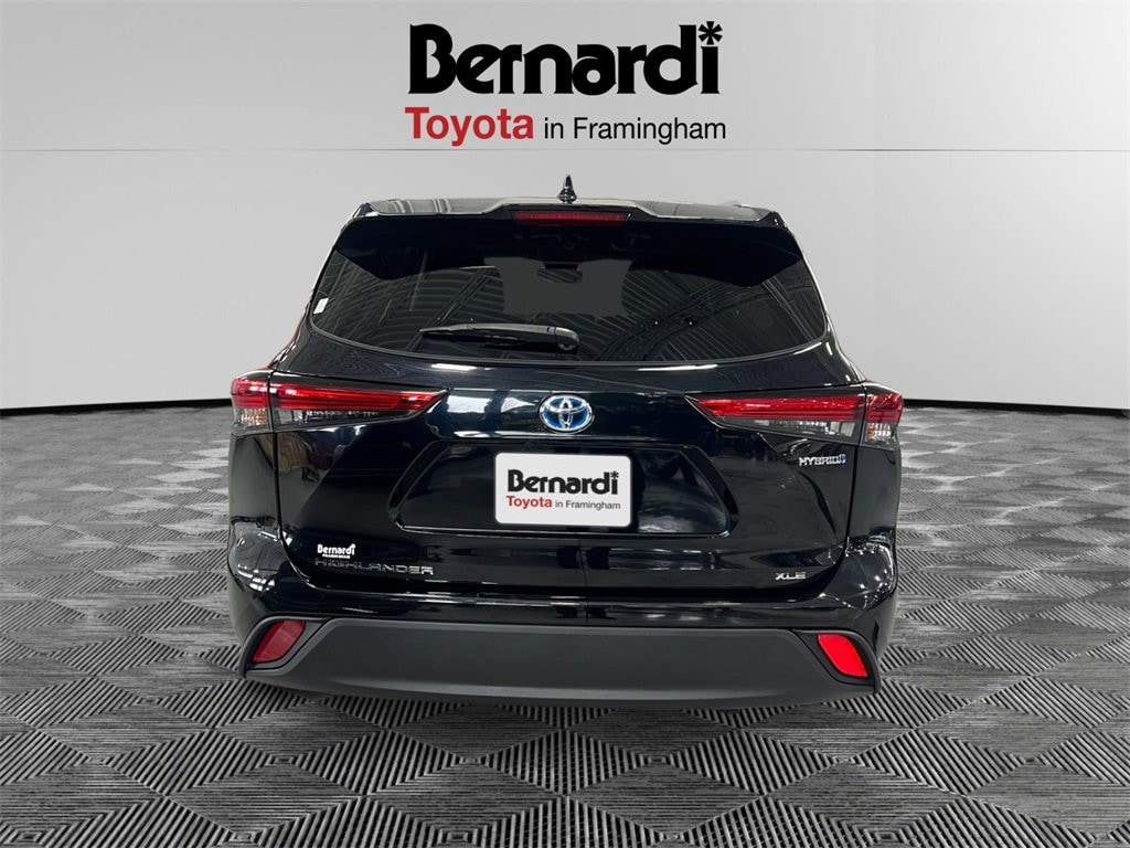 Certified 2022 Toyota Highlander Hybrid XLE SUV