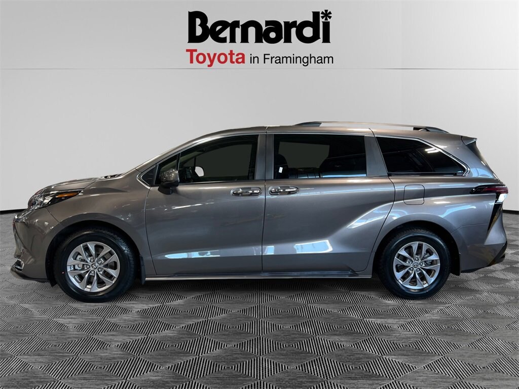 Certified 2024 Toyota Sienna XLE 7 Passenger Van Passenger Van