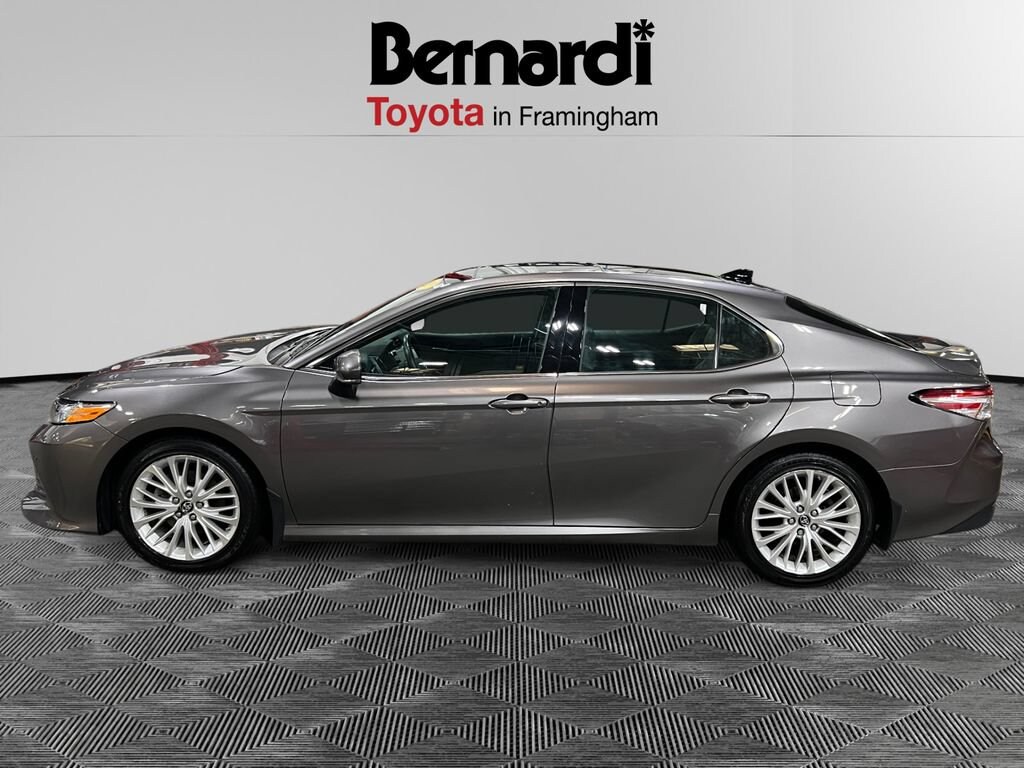 Used 2018 Toyota Camry XLE V6 Sedan