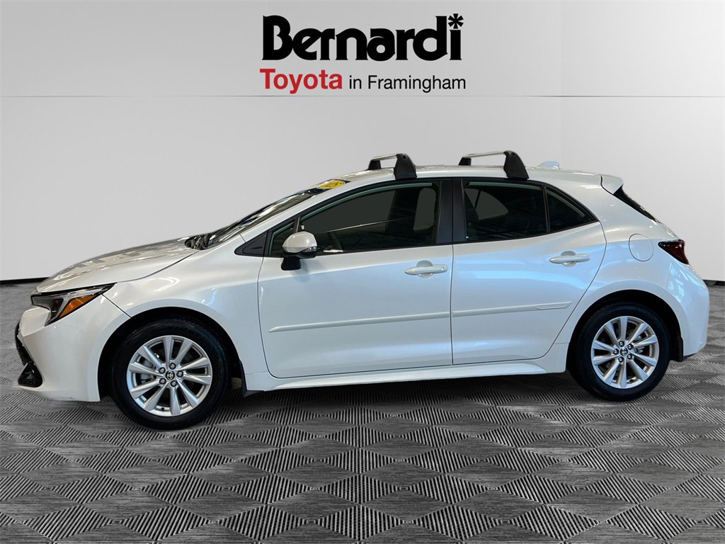 2025 Toyota Corolla SE photo 2