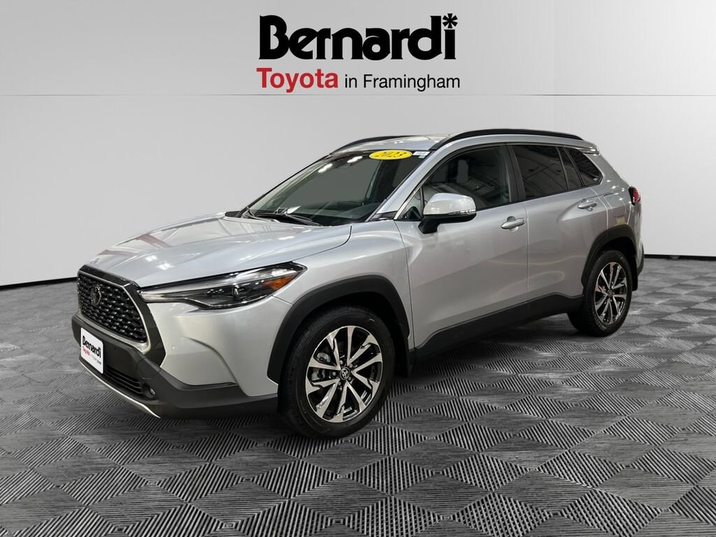 Used 2023 Toyota Corolla Cross XLE SUV