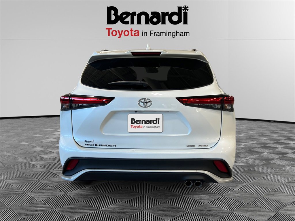 2021 Toyota Highlander XSE photo 4