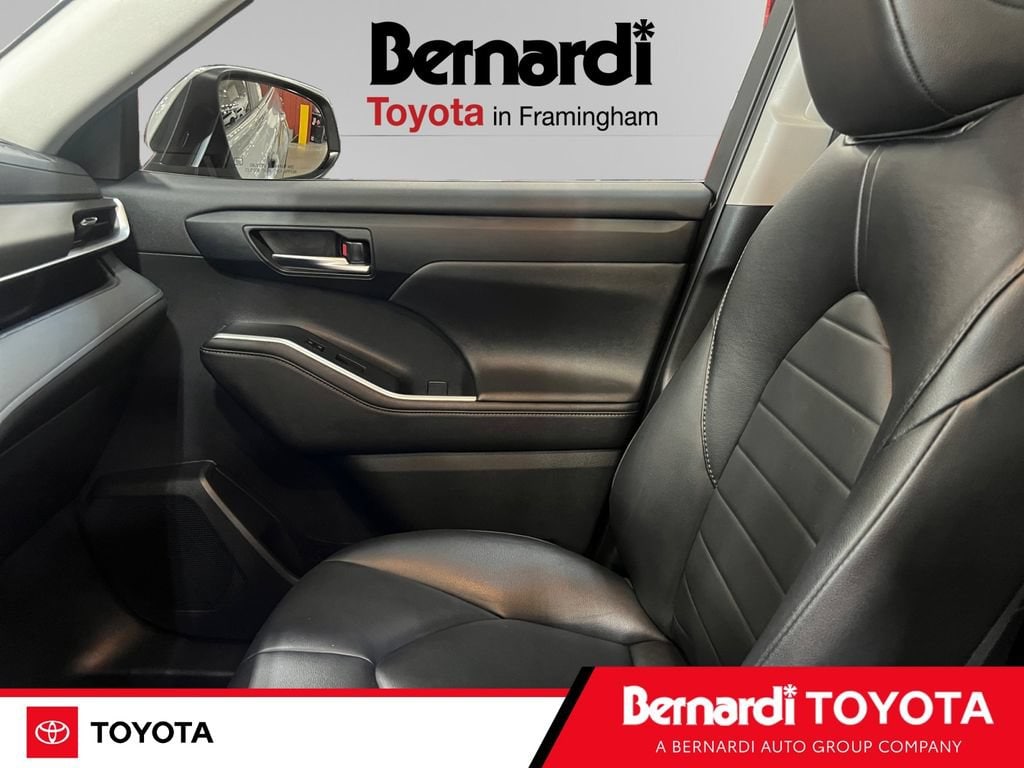 2024 Toyota Highlander XLE - Photo 14