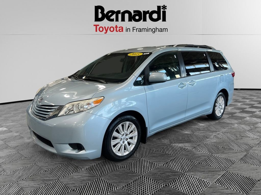 2015 Toyota Sienna LE