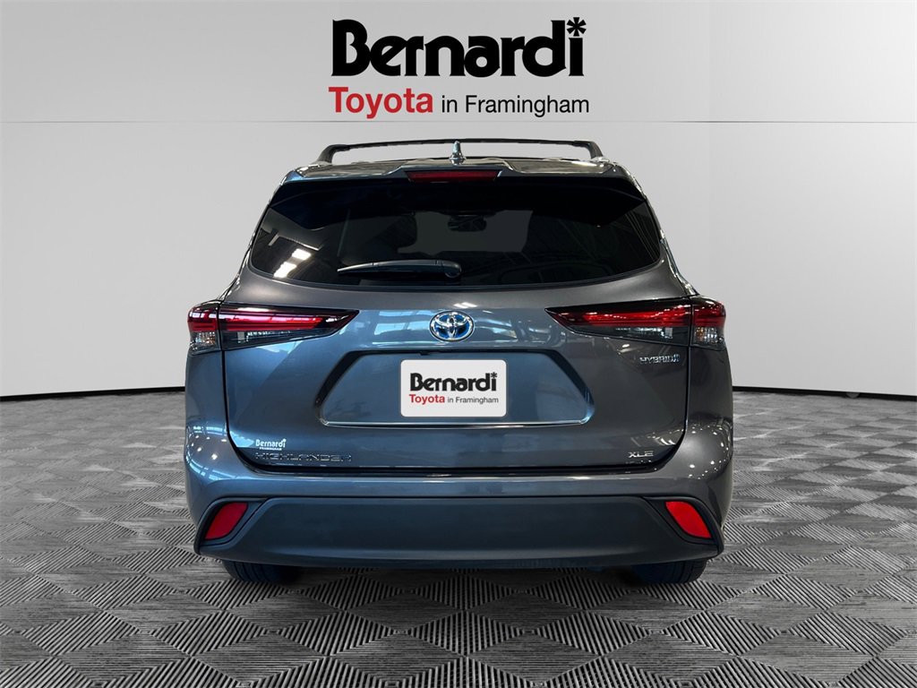 2024 Toyota Highlander Hybrid XLE photo 4