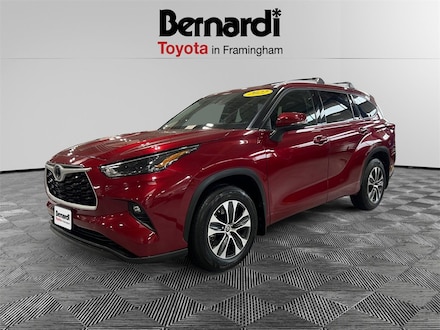 2022 Toyota Highlander XLE SUV