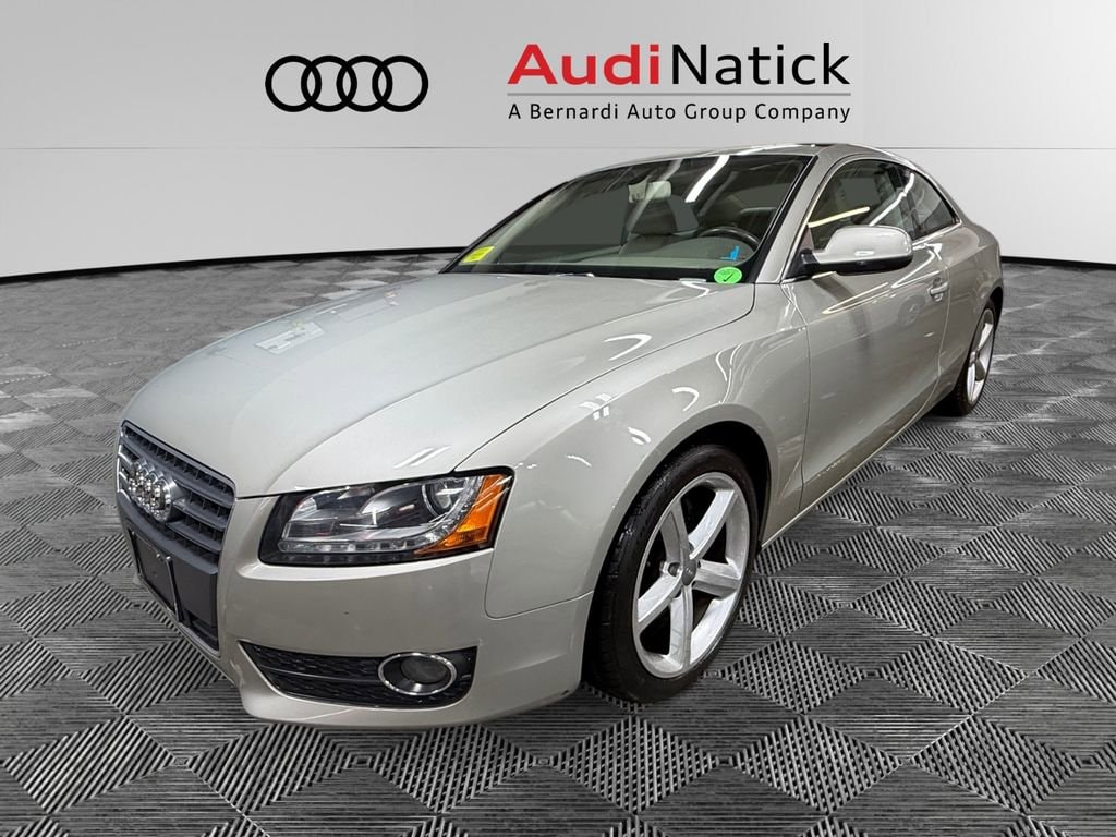 2010 Audi A5 2.0T quattro Manual Premium's photo
