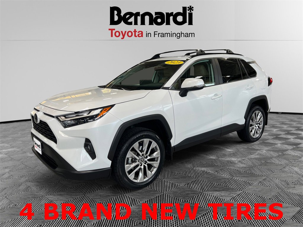 2023 Toyota RAV4 XLE Premium's photo