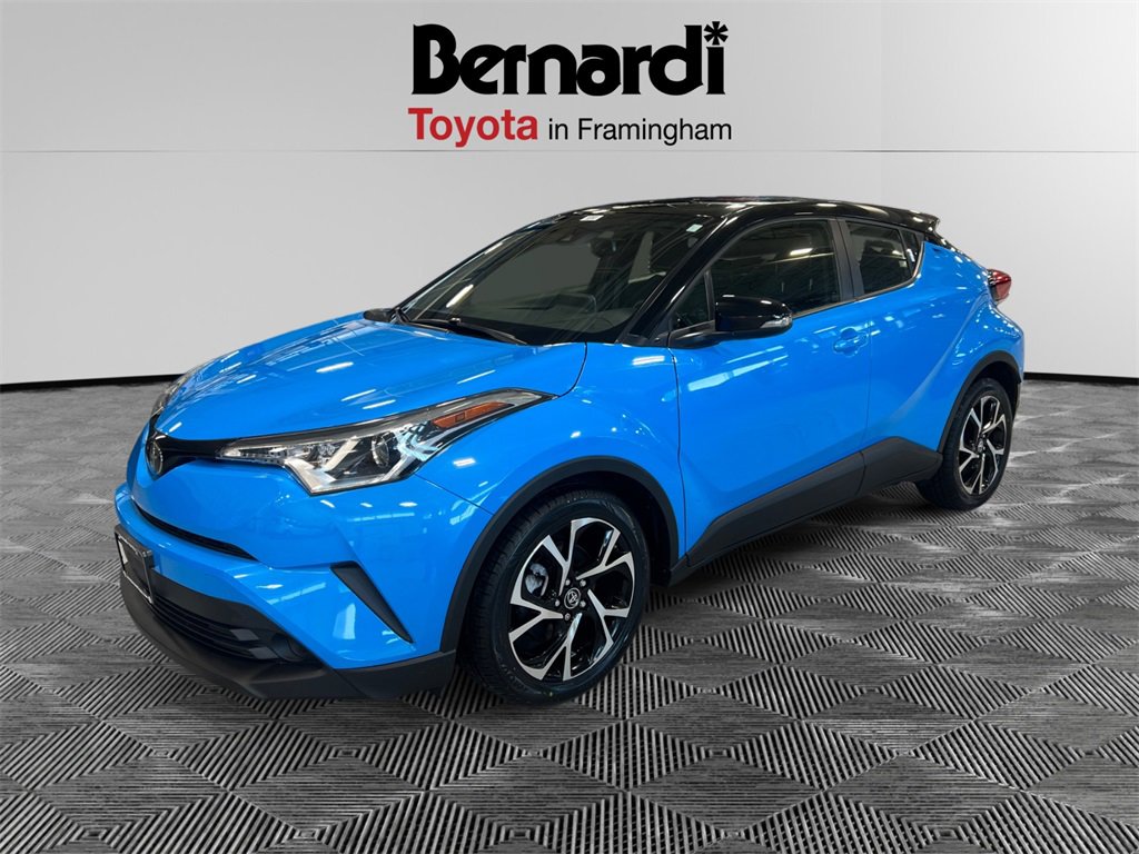 2019 Toyota C-HR XLE's photo