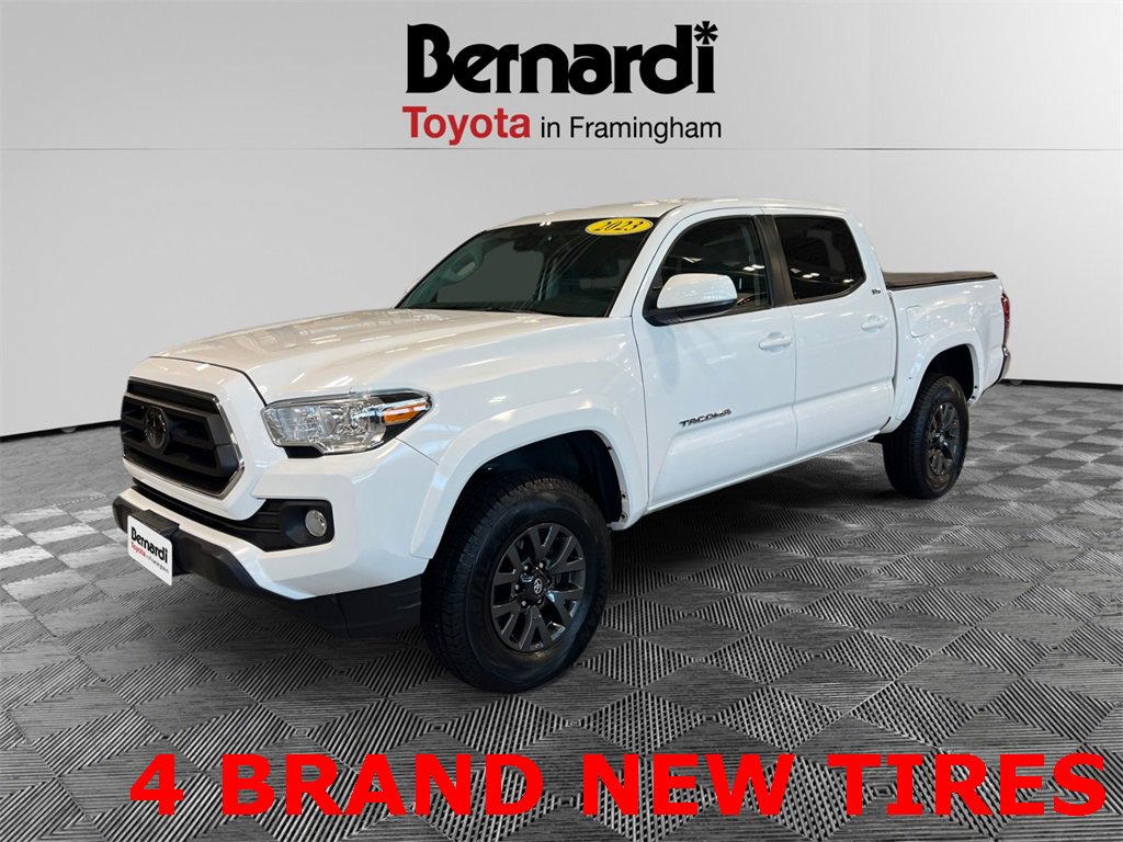 2023 Toyota Tacoma SR5's photo