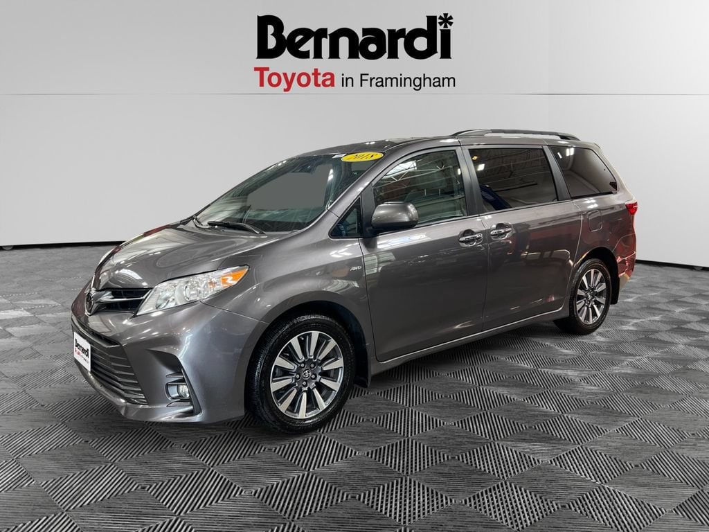 Used 2018 Toyota Sienna XLE 7 Passenger Van Passenger Van
