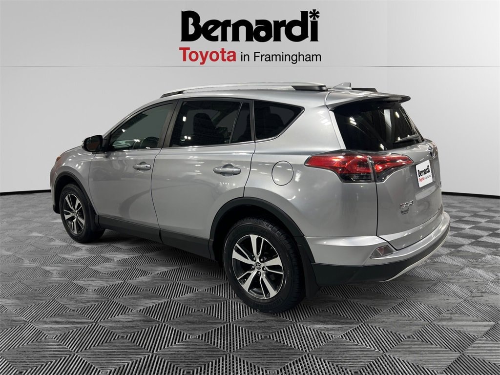 Used 2016 Toyota RAV4 XLE SUV