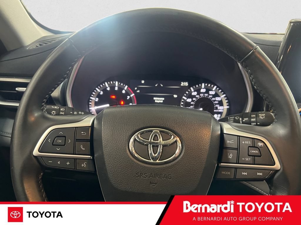 2024 Toyota Highlander XLE - Photo 12