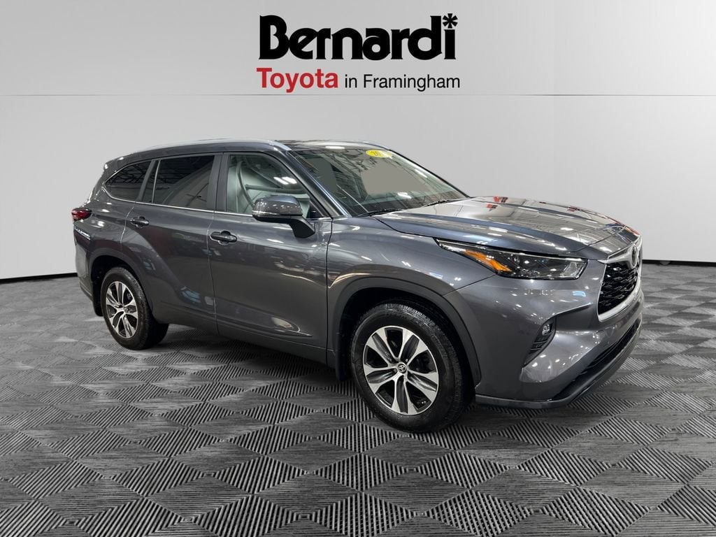 2023 Toyota Highlander XLE - Photo 7