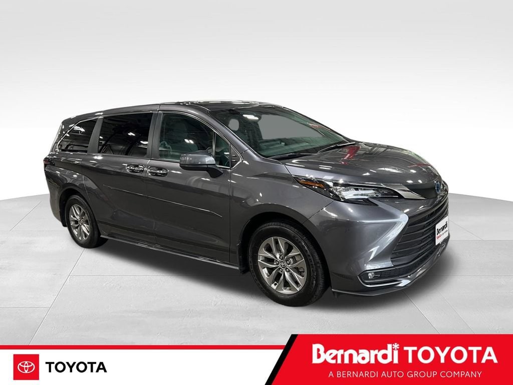 Certified 2025 Toyota Sienna XLE 7 Passenger Van Passenger Van