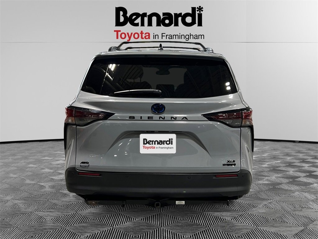 Certified 2024 Toyota Sienna Woodland Edition Van Passenger Van