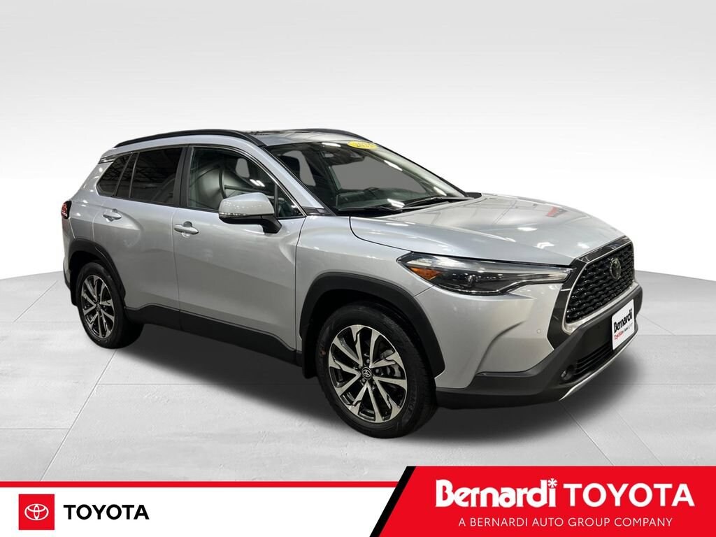 Used 2023 Toyota Corolla Cross XLE SUV